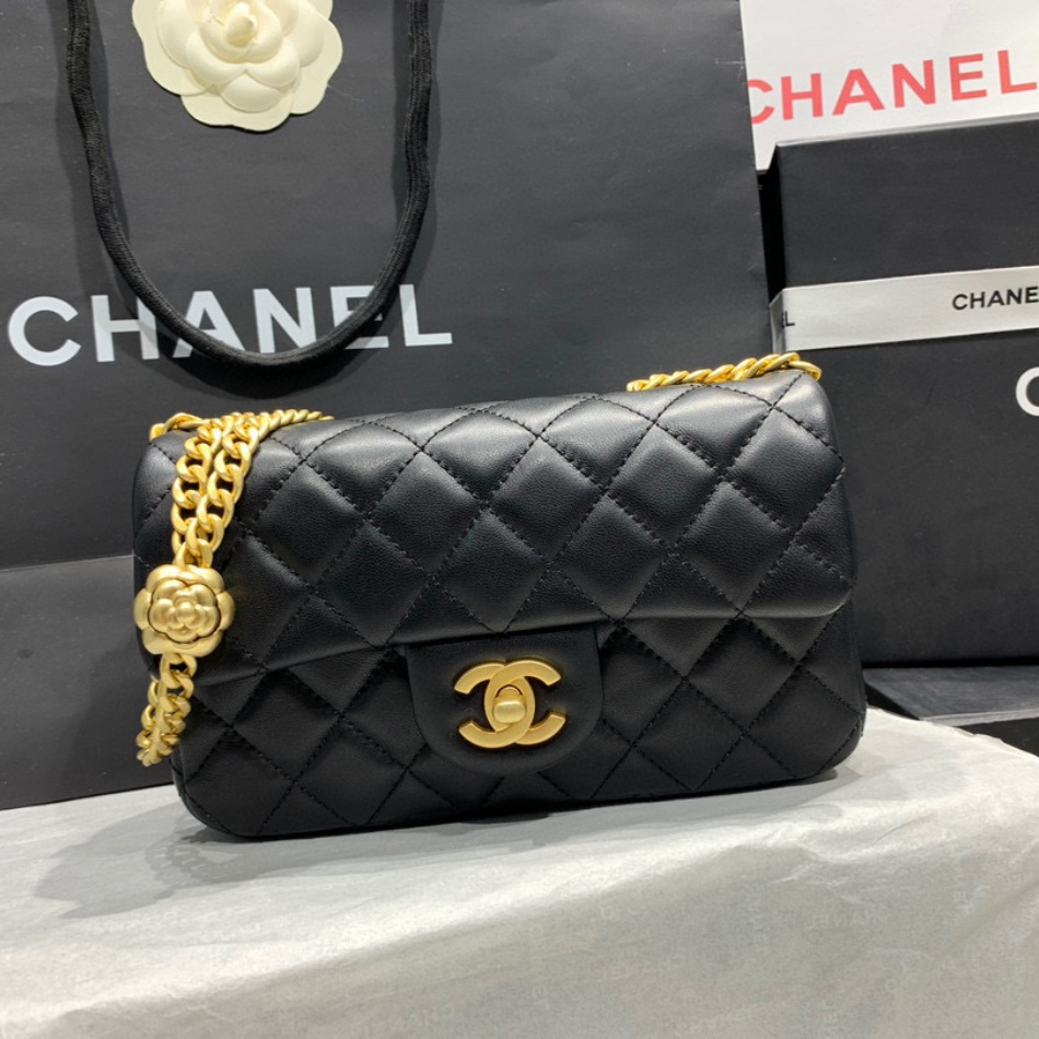 CHANEL SMALL CLASSIC HANDBAG