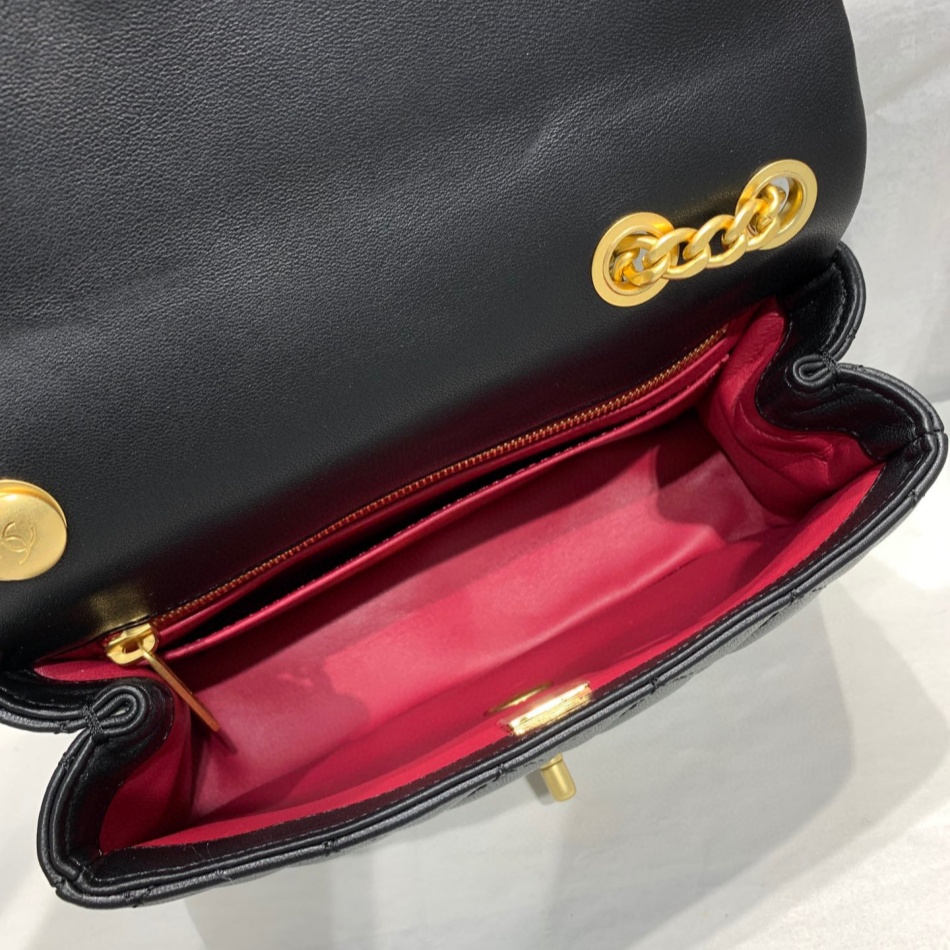 CHANEL SMALL CLASSIC HANDBAG