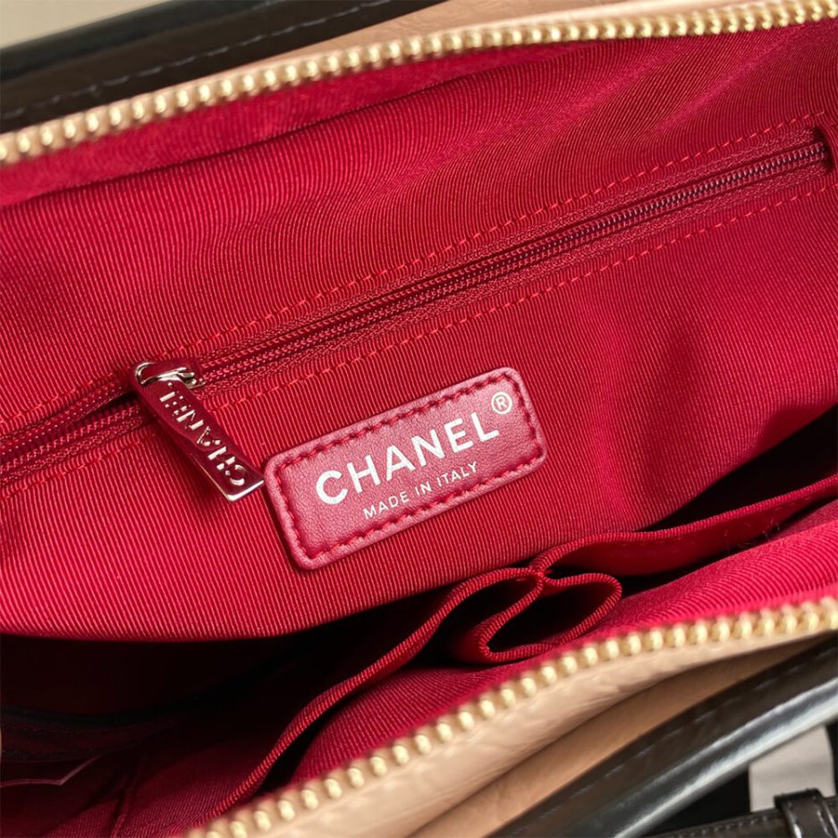 CHANEL Medium GABRIELLE HOBO HANDBAG