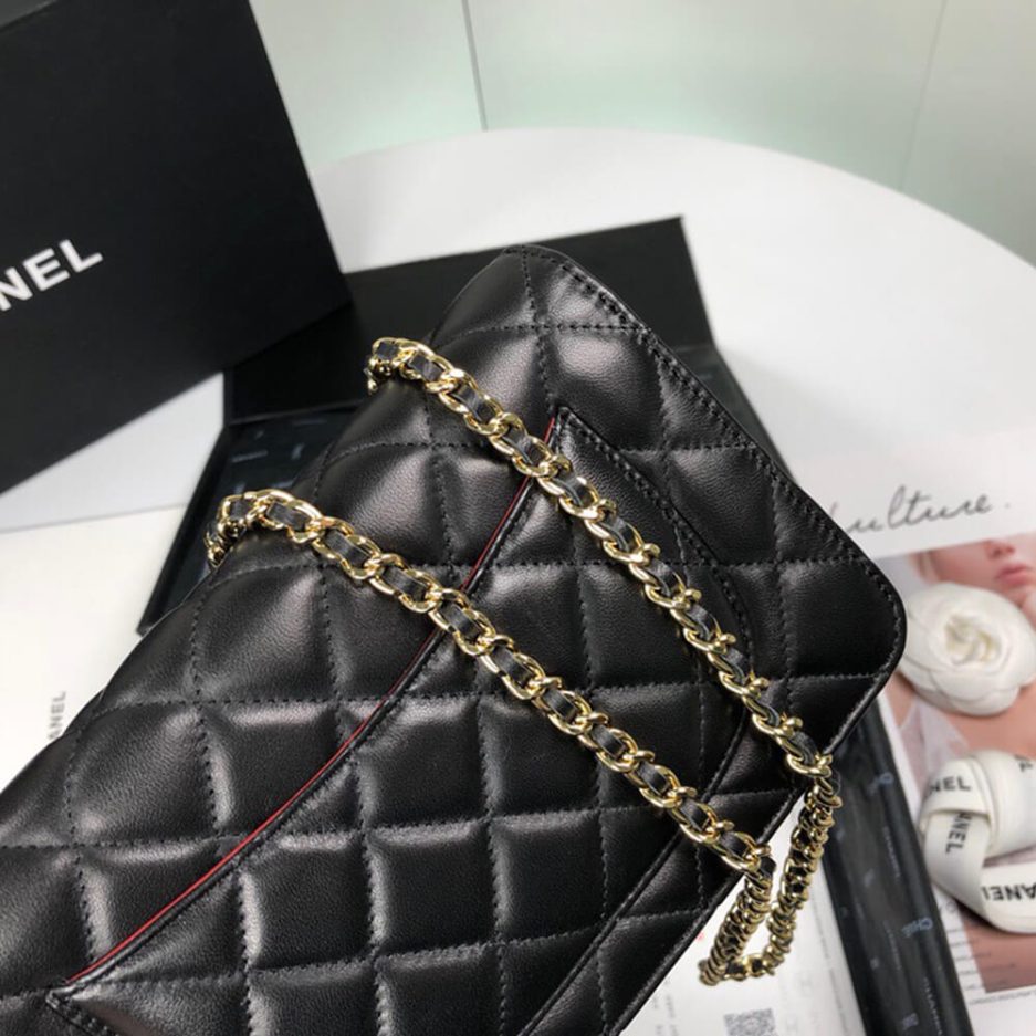 CHANEL WALLET ON CHAIN