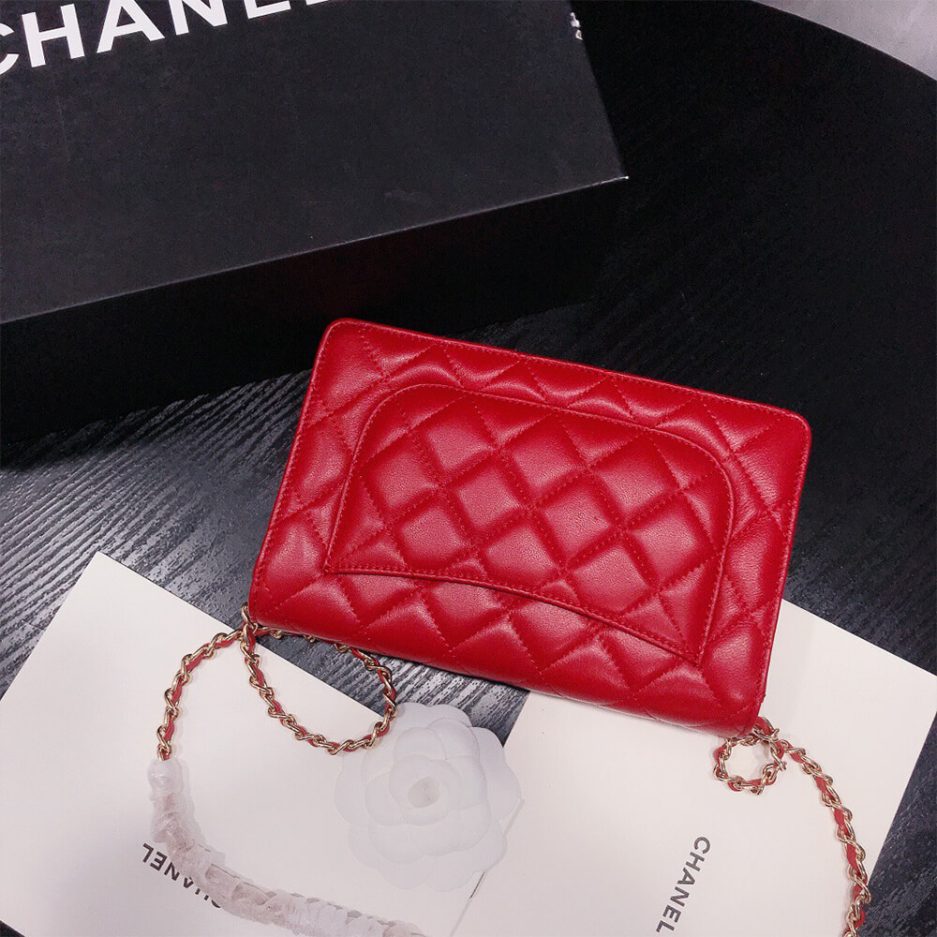 CHANEL WALLET ON CHAIN