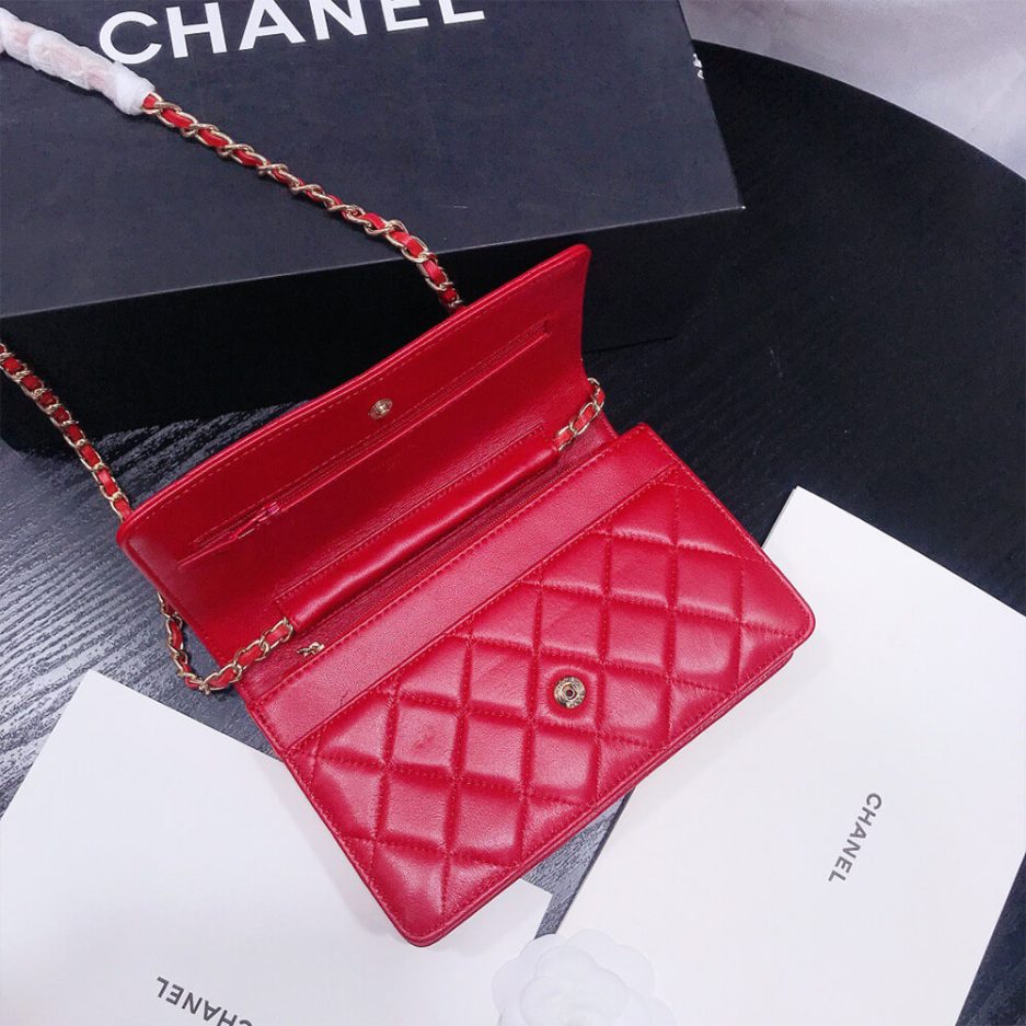 CHANEL WALLET ON CHAIN