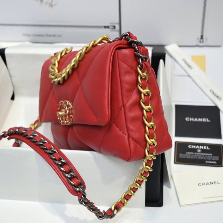 CHANEL 19 HANDBAG