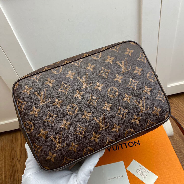 LOUIS VUITTON NEONOE MM HANDBAG