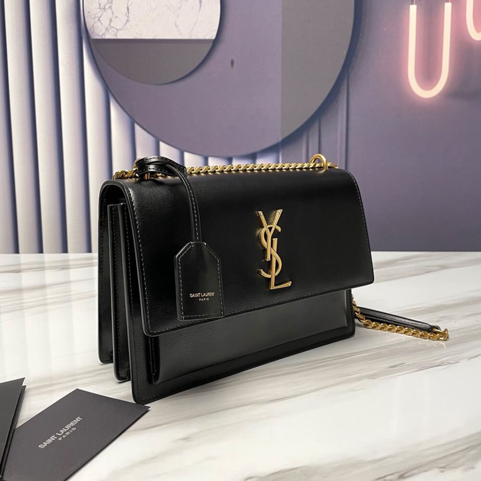 YSL SUNSET MEDIUM CHAIN BAG IN SMOOTH LEATHER